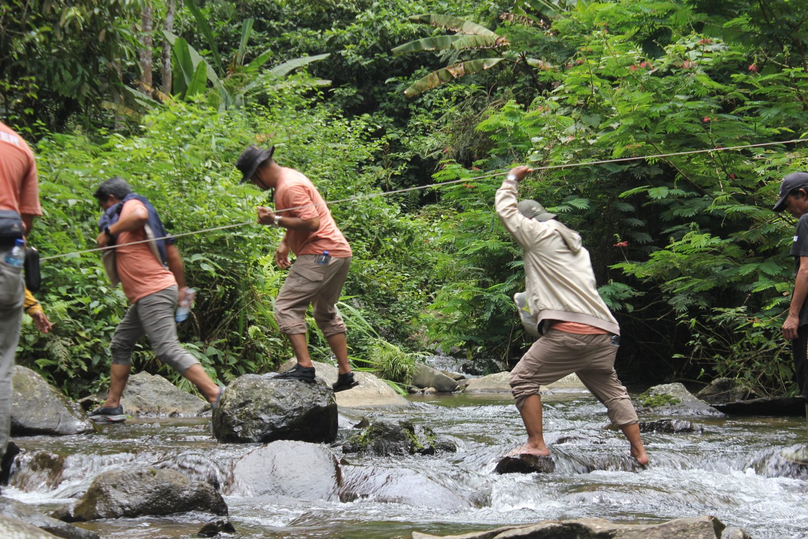 trekking